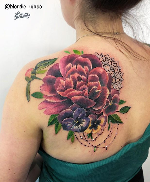 Albina Kruchinina's Inked Masterpieces: Exploring Her Stunning Tattoo Designs in Color, Black & Grey Realism, Watercolor, and Graphic Art.