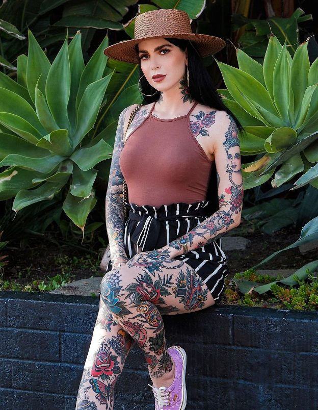 Annɑ Meliani: The Tattooed Model Redefining Beauty Standards in Fashion - mysteriousevent.com