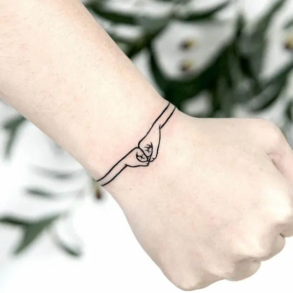 68+ Bracelet Tattoos That Are Better Than Jewelry in 2023 - mysteriousevent.com