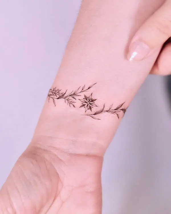 68+ Bracelet Tattoos That Are Better Than Jewelry in 2023 - mysteriousevent.com