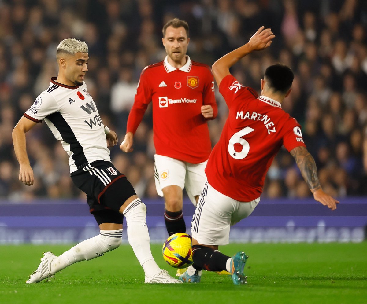 Lisandro Martinez on Twitter: "Vamoss!! We go into the break with a win and  showing our spirit until the end!! #mufc https://t.co/B4BccmHtSs" / Twitter