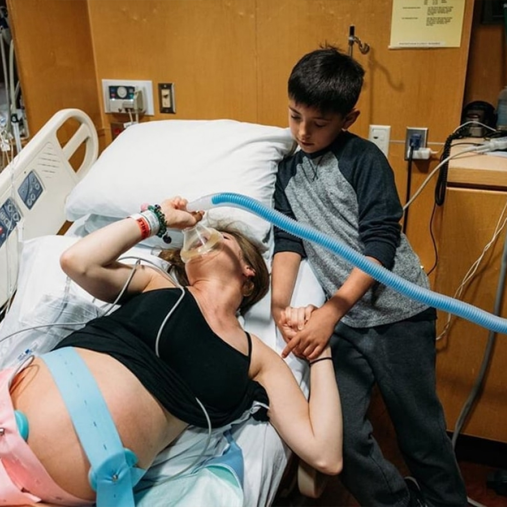 These Heartwarming Photos Show a 9-Year-Old Boy Supporting His Mum During Childbirth