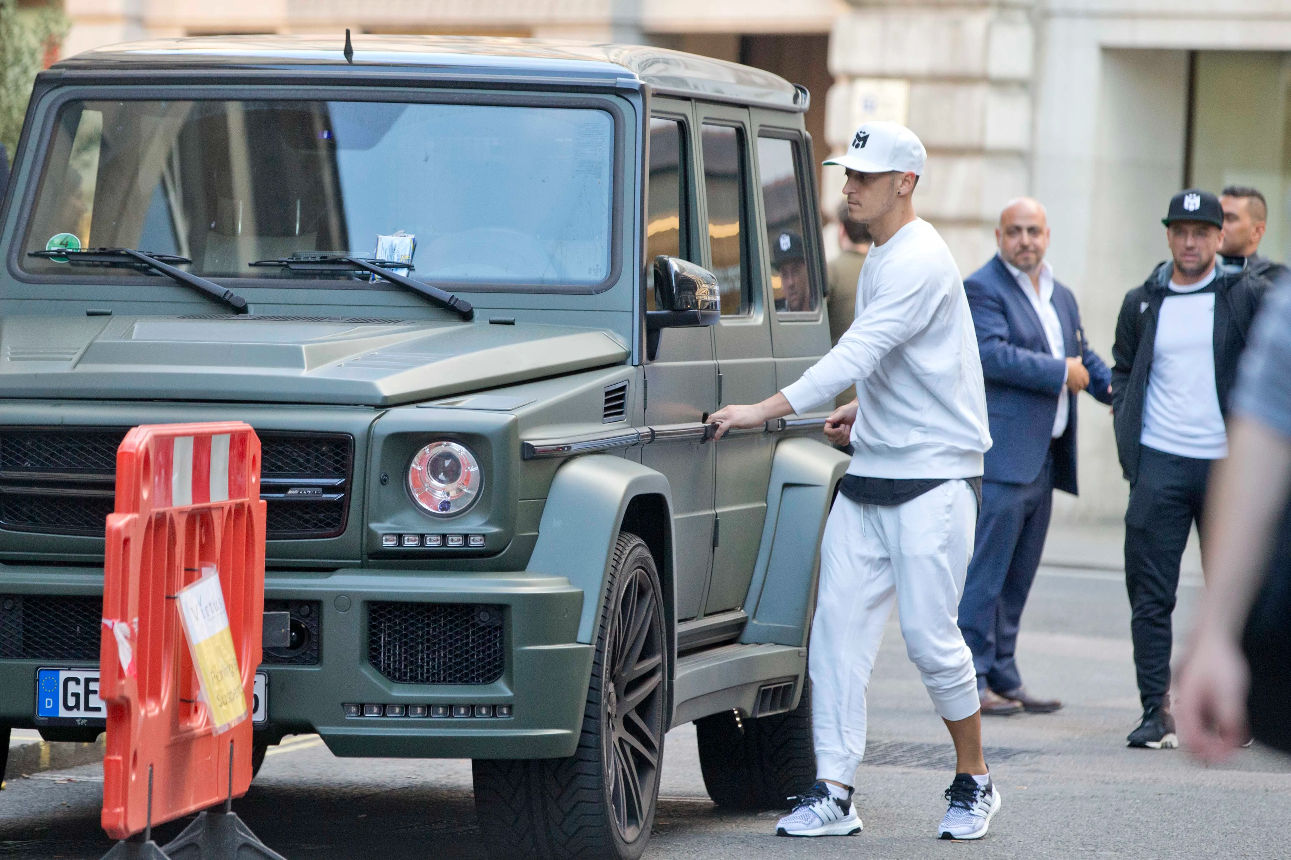 Overwhelmed with Arsenal legend Mesut Ozil’s car collection after retirement