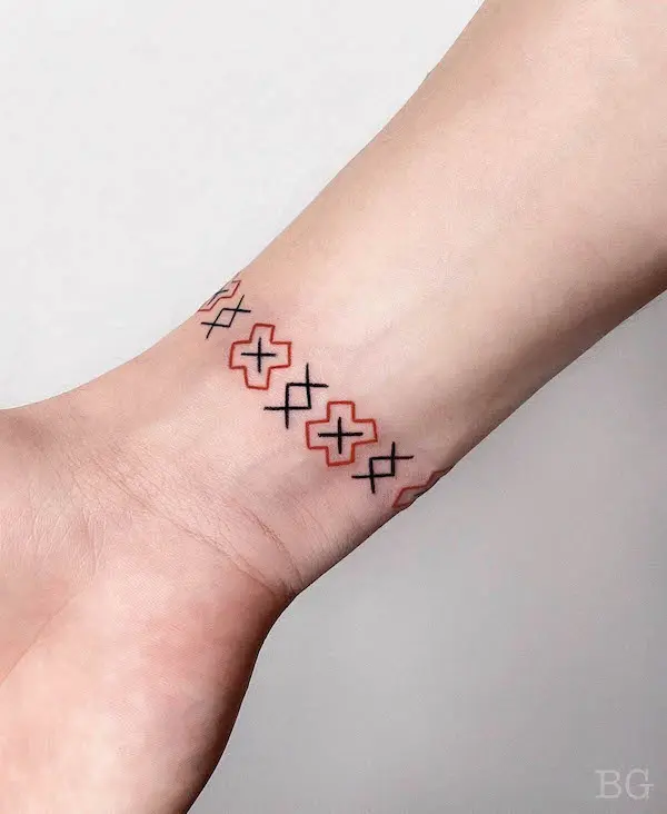 68+ Bracelet Tattoos That Are Better Than Jewelry in 2023 - mysteriousevent.com