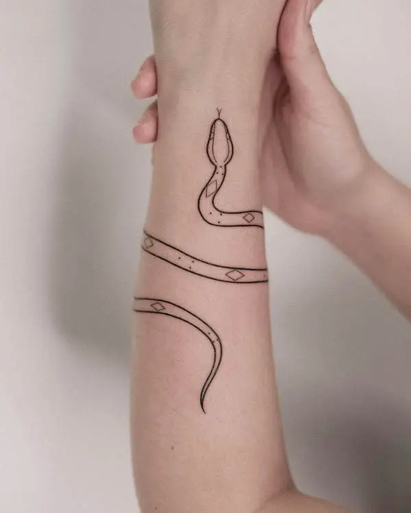 68+ Bracelet Tattoos That Are Better Than Jewelry in 2023 - mysteriousevent.com