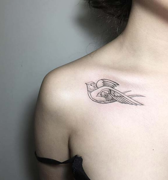 55 Attractive Collar Bone Tattoos Designs For Women 2023 - mysteriousevent.com