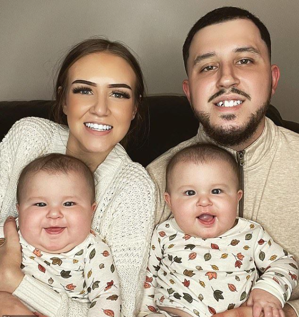 ‘Tiny’ 5’3″ mother of twins who weigh 21 LBS astounds everyone with the size of her gigantic 𝘤𝘩𝘪𝘭𝘥ren