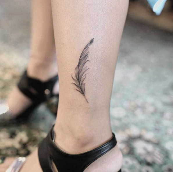 60 Tiny Tattoo Designs to Express Your Unique Personality – archeologynews.com