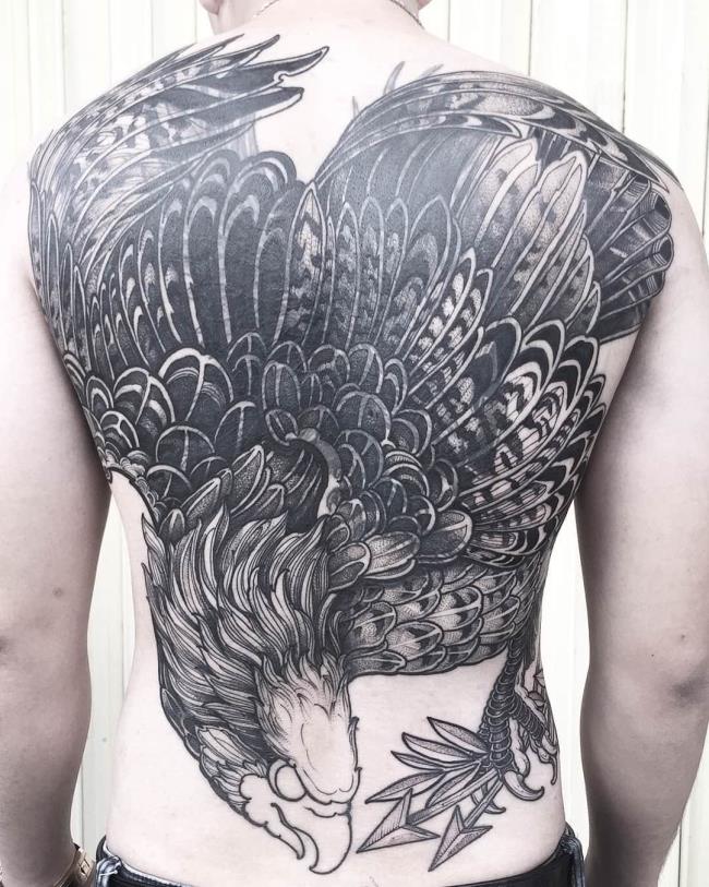 Suggestions of 50+ models of extremely tight back tattoos that cannot be missed