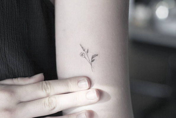 60 Tiny Tattoo Designs to Express Your Unique Personality – archeologynews.com