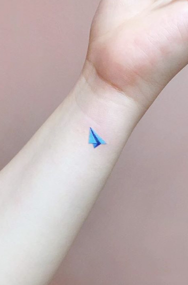 60 Tiny Tattoo Designs to Express Your Unique Personality – archeologynews.com