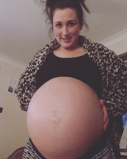 If You’ve Ever Wondered What Being Pregnant With Multiples Looks Like, Here Is The Beauty Of It
