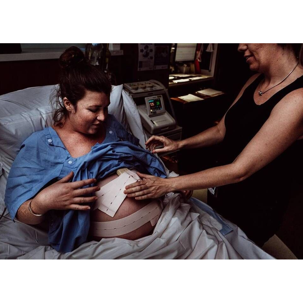 Photographic Evidence of Women's Strong Emotions During Childbirth