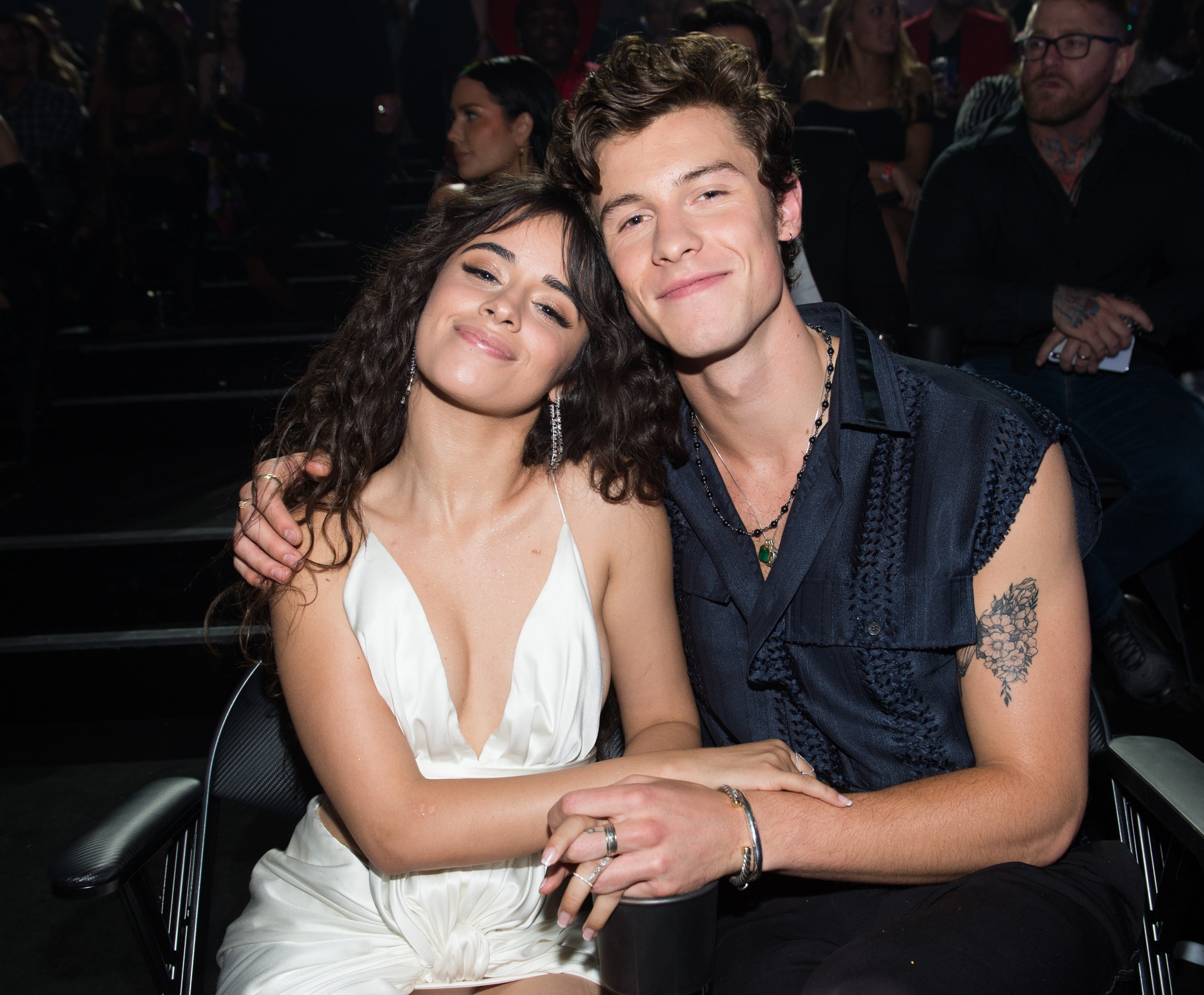 El impagable (y a la vez asequible) regalo que Camila Cabello le hizo a Shawn Mendes durante los meses de confinamiento que vivieron juntos | Vanity Fair