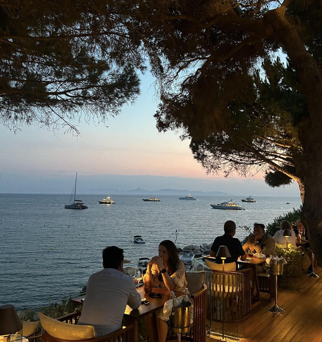 The couple enjoyed stunning views of the ocean