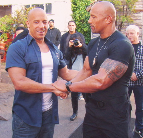 Dwayne Johnson Cười Sặc Sụa Đáp Lại Vin Diesel, Ẩn Ý Không Trở Lại Fast &  Furious