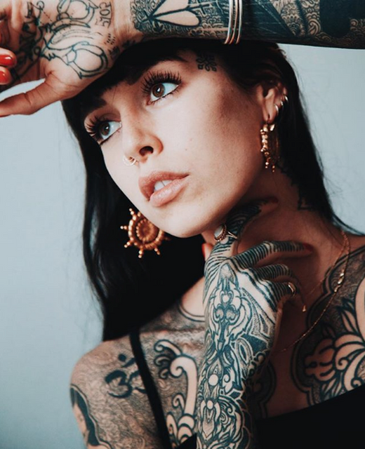 Hannah Snowdon Wiki & Bio - Tattoo Artist