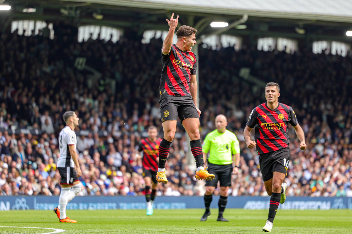 Superb Julian Alvarez goal vs Fulham takes Man City striker to 15 - Futbol on FanNation