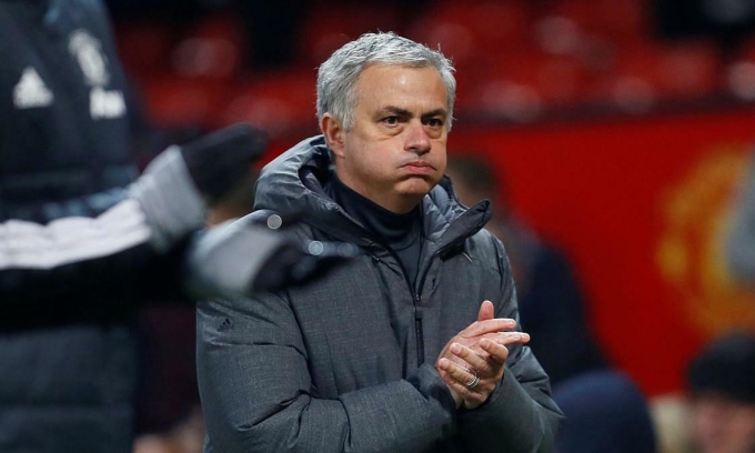 Mourinho sống trong khách sạn, xa gia đình trong suốt thời gian dẫn dắt Man Utd. Ảnh: Reuters