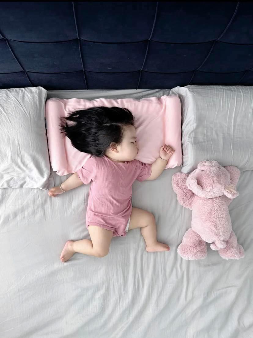 You will have to laugh at the babies' one-of-a-kind sleeping moments - srody.com