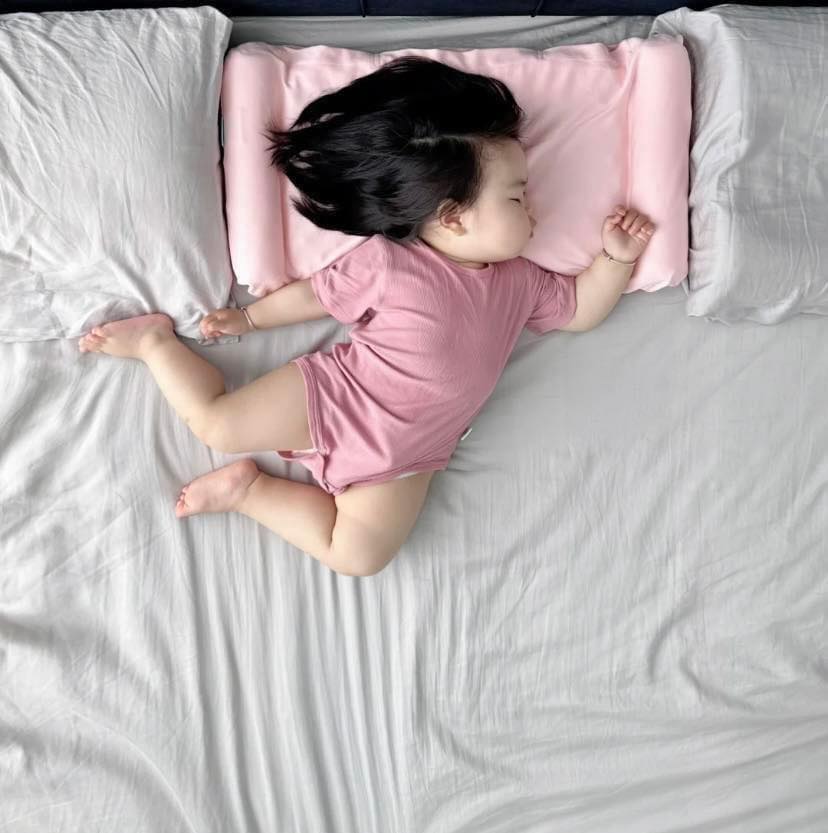 You will have to laugh at the babies' one-of-a-kind sleeping moments - srody.com