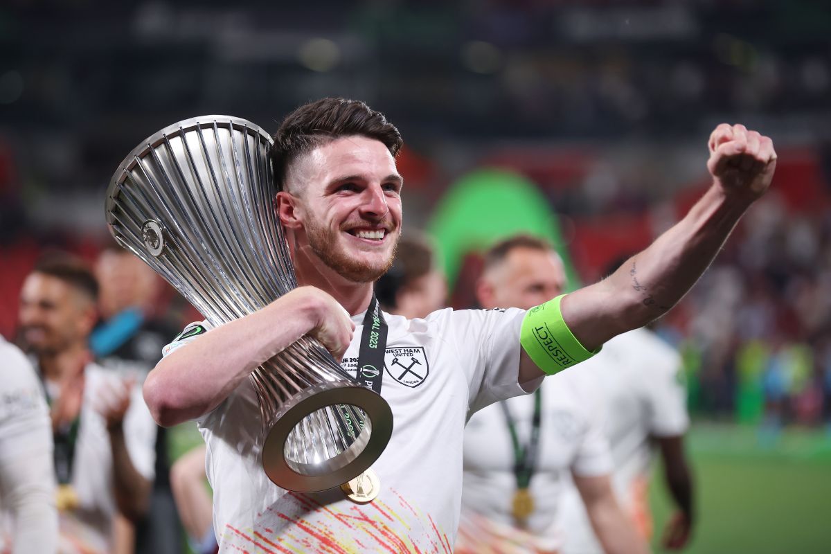 UPDATE: Arsenal breɑk transfer record with latest offer for Declan Rice