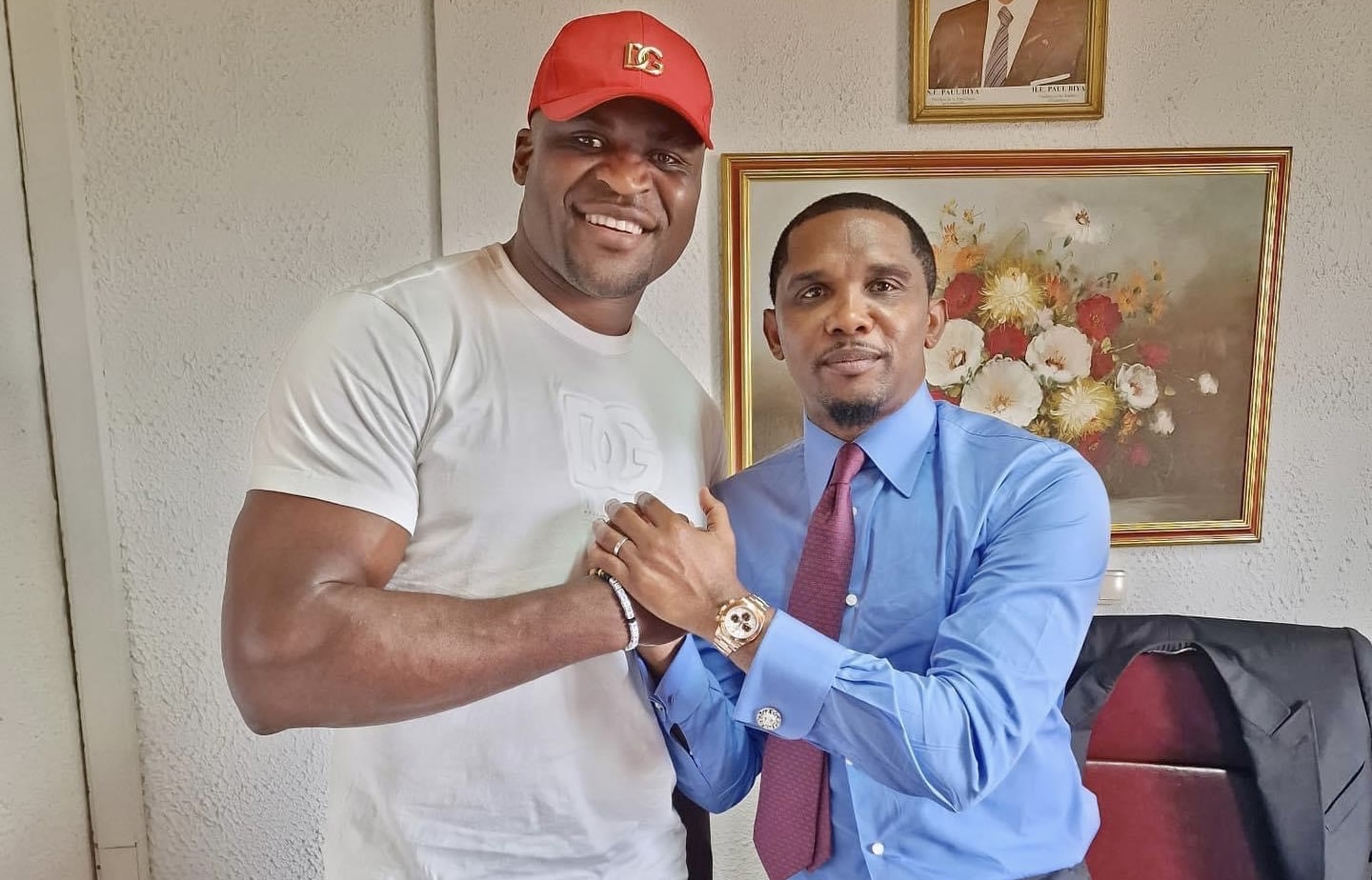 FRANÇOIS NGANNOU REND VISITE À SAMUEL ETO'O - CFOOT MAG