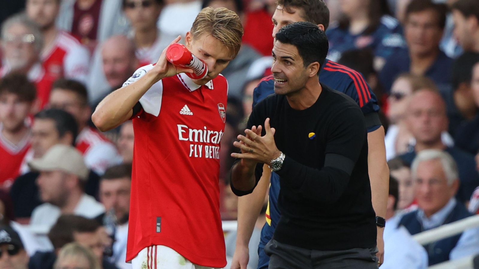 Arteta pours praise on 'humble' Odegaard while he says Arsenal 'threat' has 'no fear'