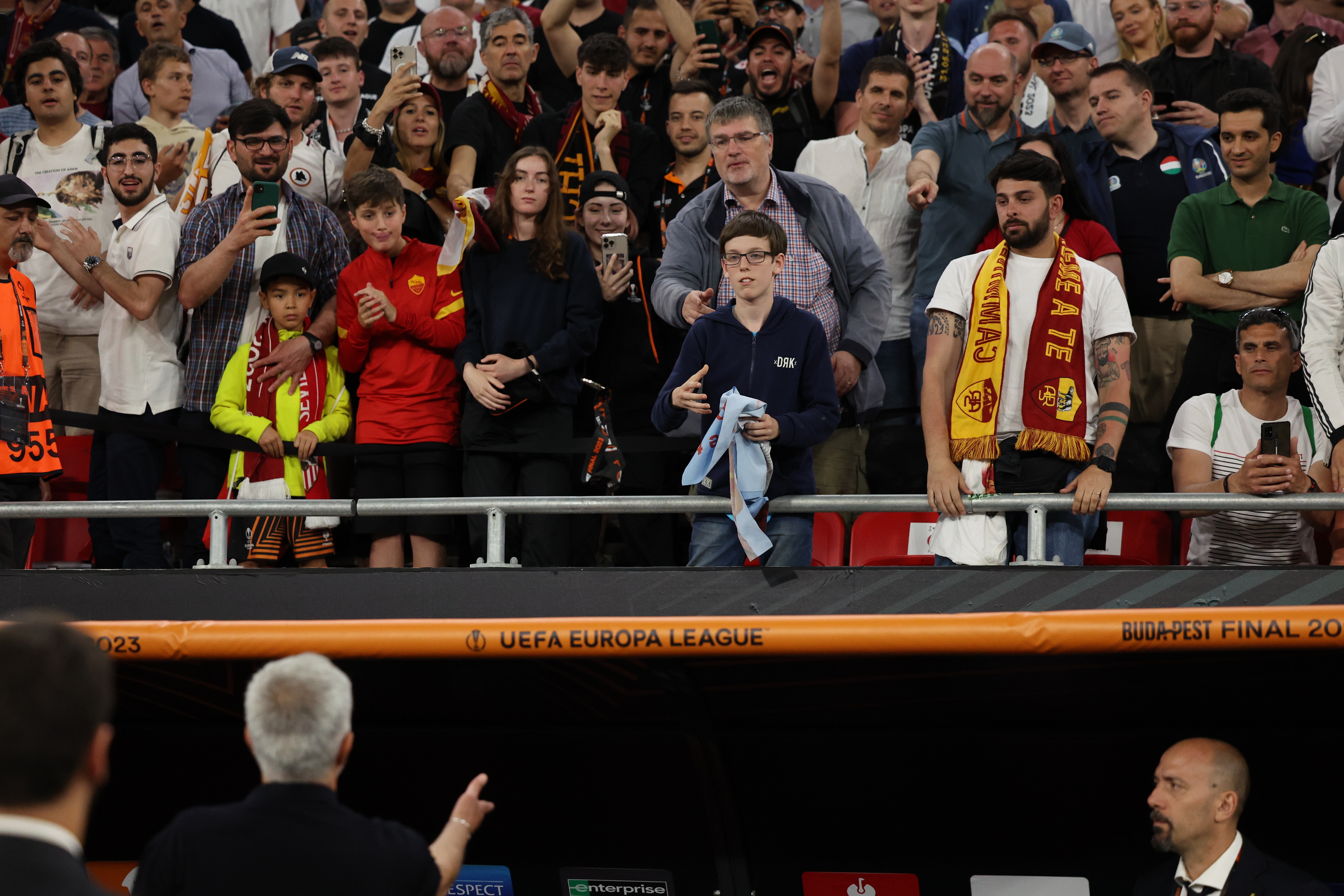 Mourinho Throws Medal Into Stands After Europa League Final - iDiski Times