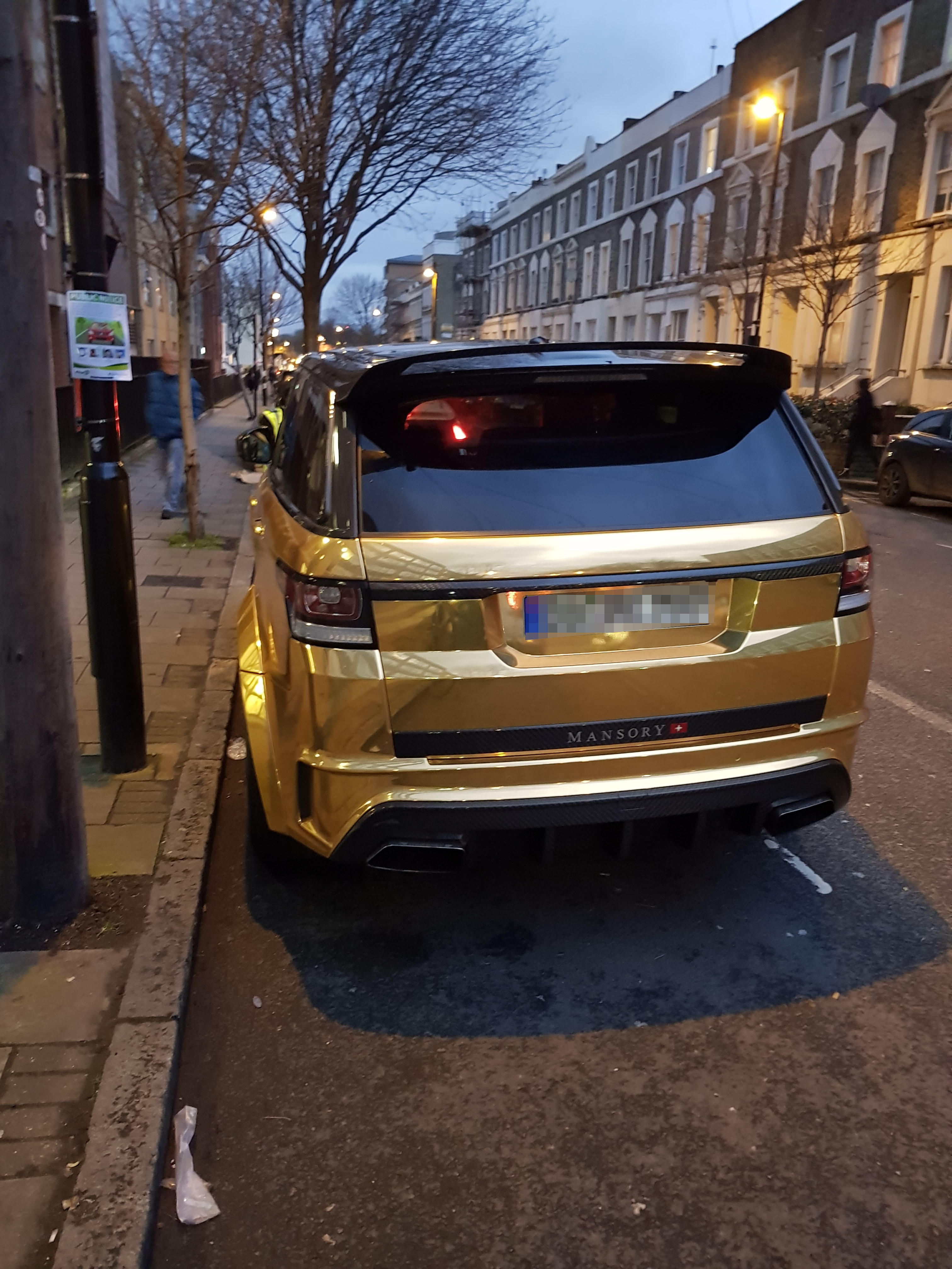  Aubameyang's £150k Range Rover Sport Mansory is wrapped in gold