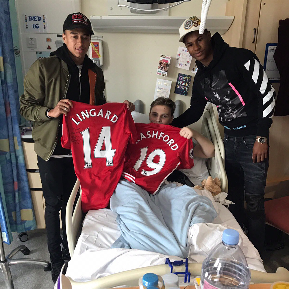 After the 2017 Manchester Arena bombing, Rashford visited injured fans in Manchester Children’s Hospital with teammate Jesse Lingard