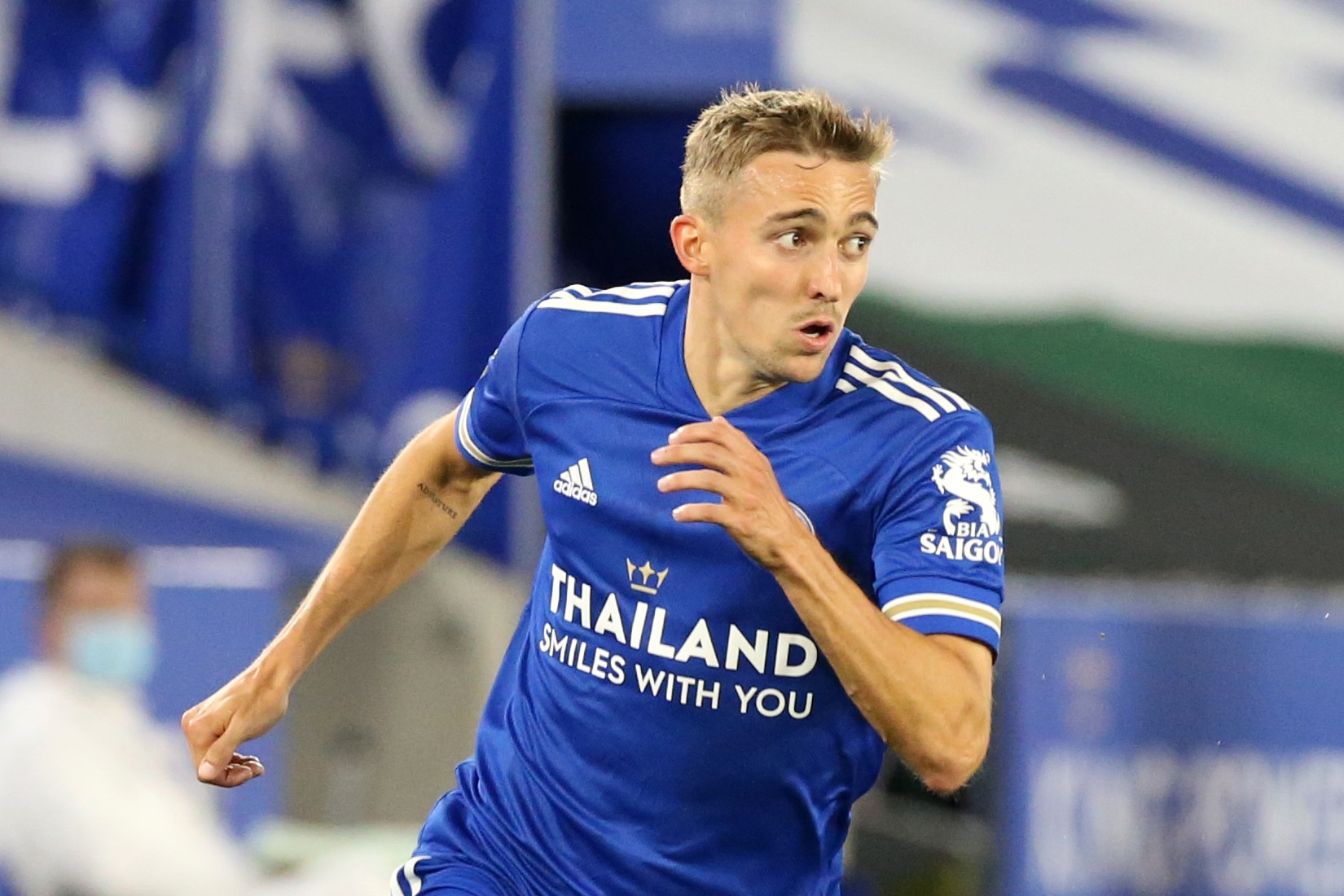 Arsenal identify Leicester star Timothy Castagne as Tomiyasu Takehiro's replacement