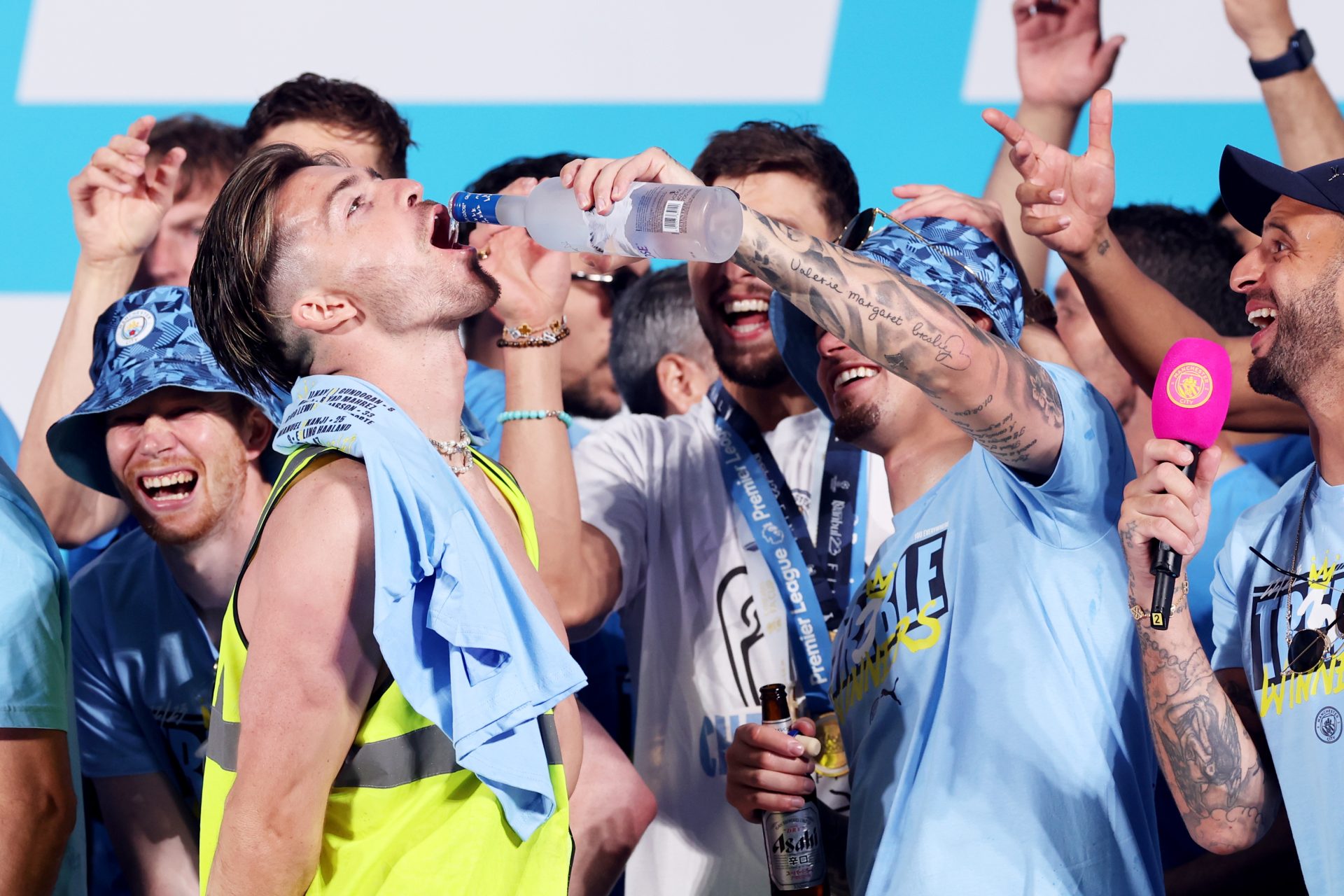 PHOTO GALLERY: Compilation of Jack Grealish’s weird antics during Man City celebration - Buzz News