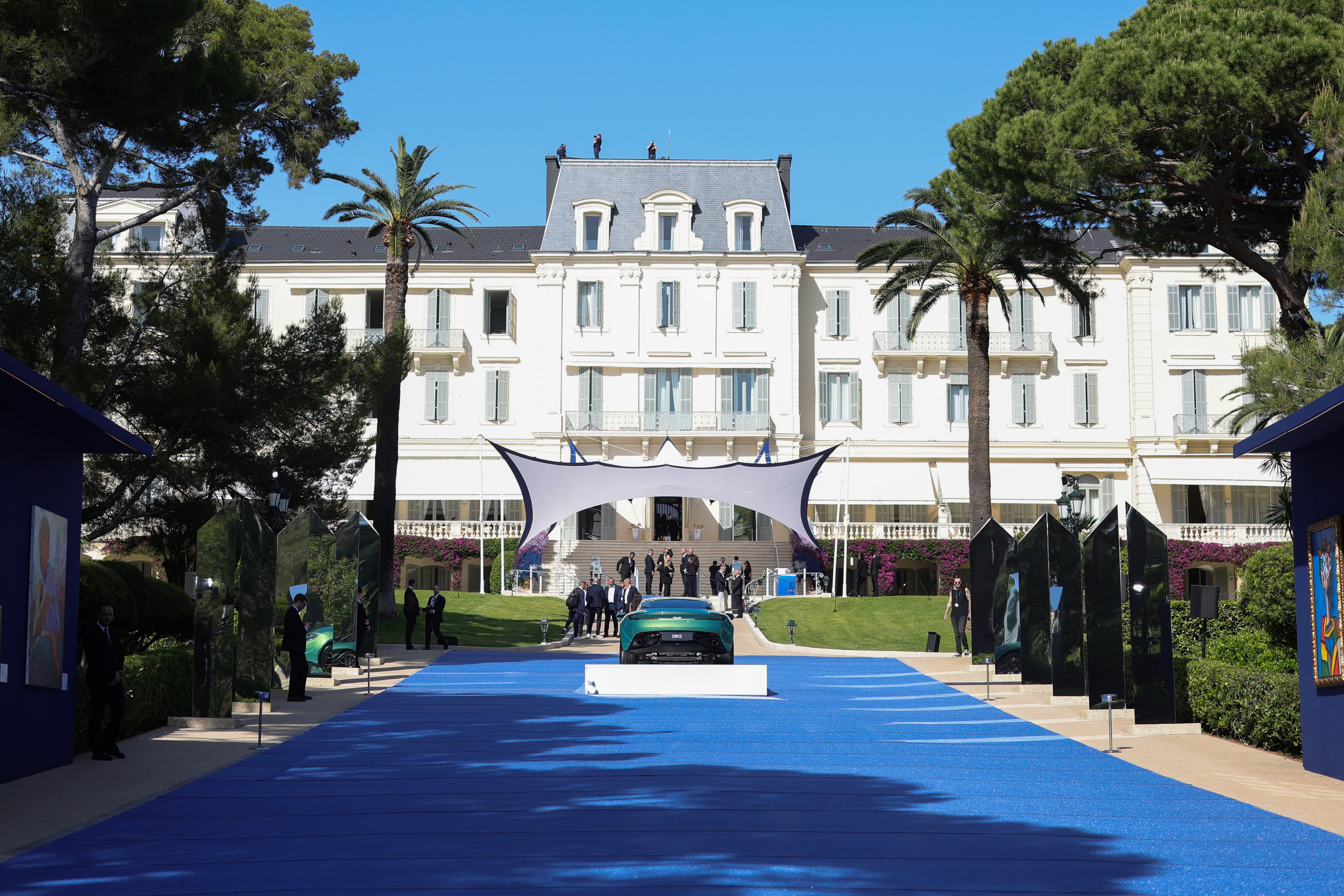 The couple are staying at Hotel du Cap-Eden-Roc in the South of France