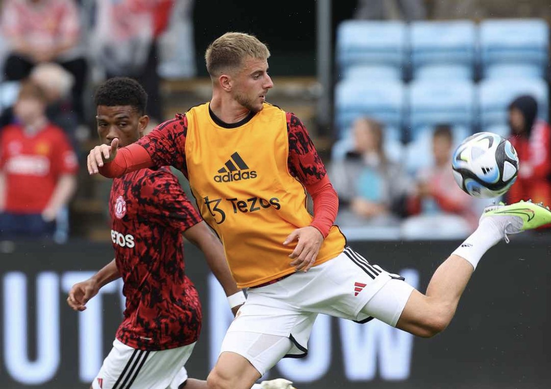 PHOTO GALLERY: Mason Mount left a regretful performance on his Man United debut